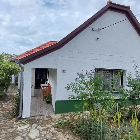 In - Balaton 20236 Tihany